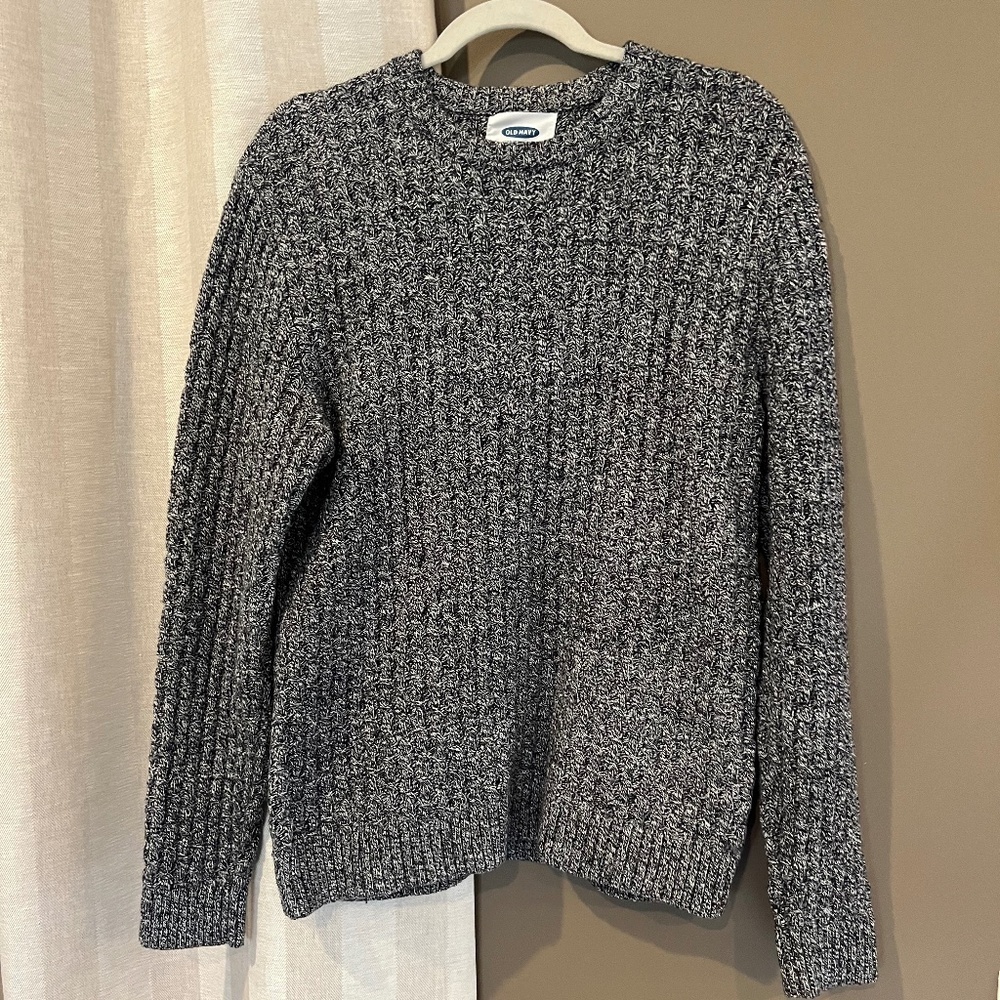 Old Navy Crew Gray Knit Long Sleeve Sweater, Size Medium
